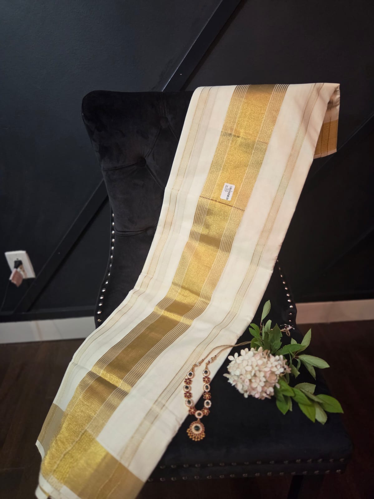 Women Tissue Saree